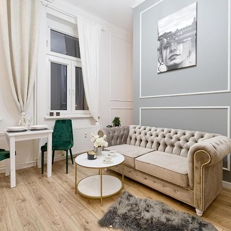 Niron Apartament Dom Z Papieru Sztokholm Піла Екстер'єр фото